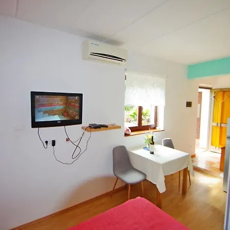 Studio-wohnung In Der Naehe Des Meeres Apartmán *