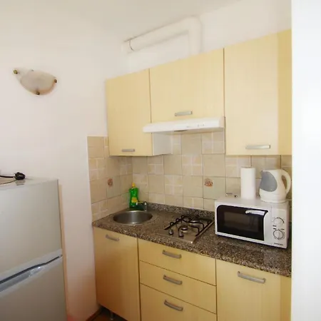 Studio-wohnung In Der Naehe Des Meeres Apartmán Štinjan